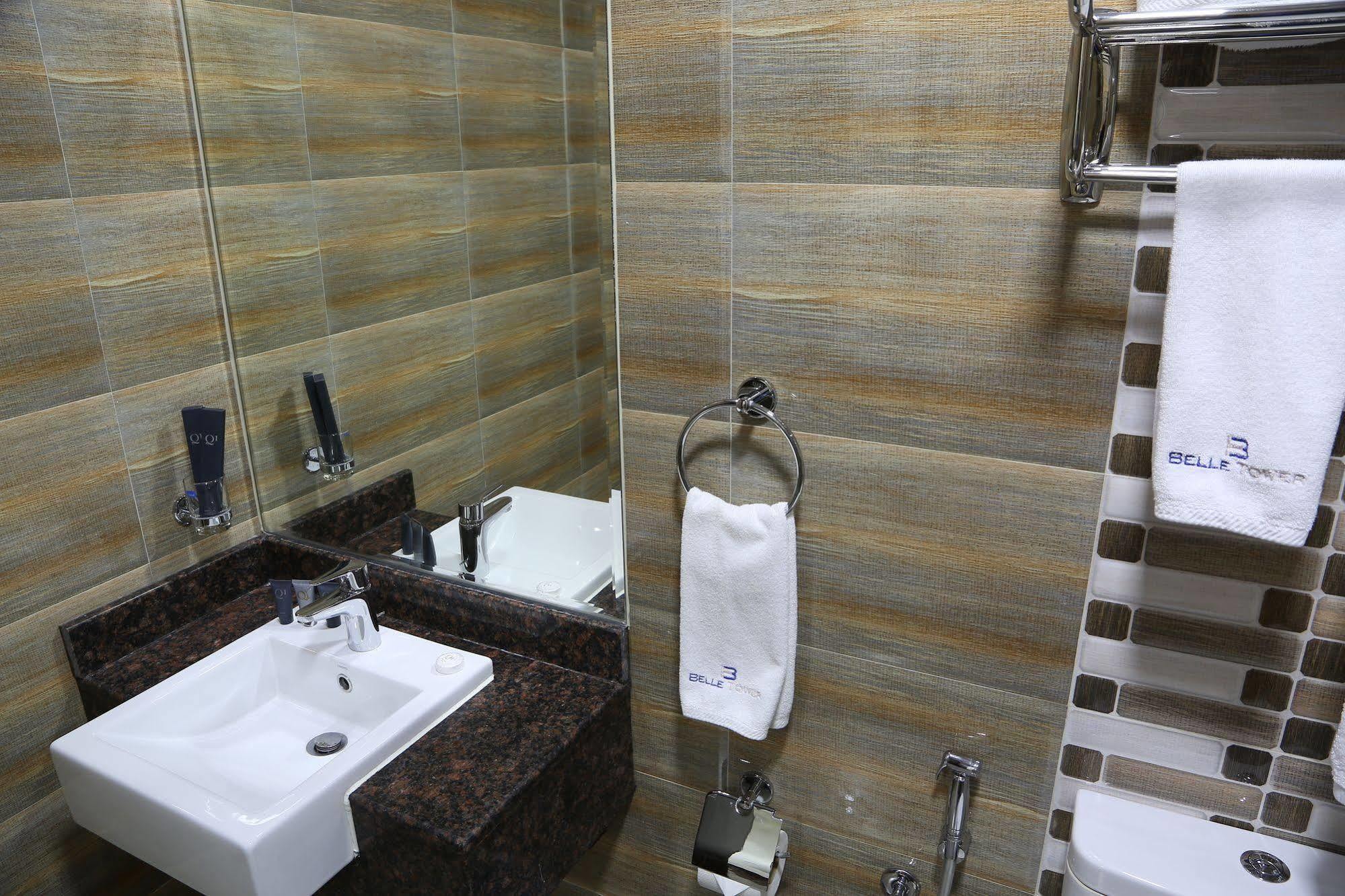 Belle Tower Luxury Apartments Manama Ngoại thất bức ảnh